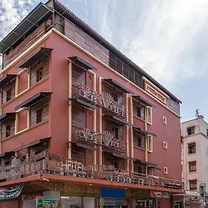 Hotel Oyo 210 Five 2